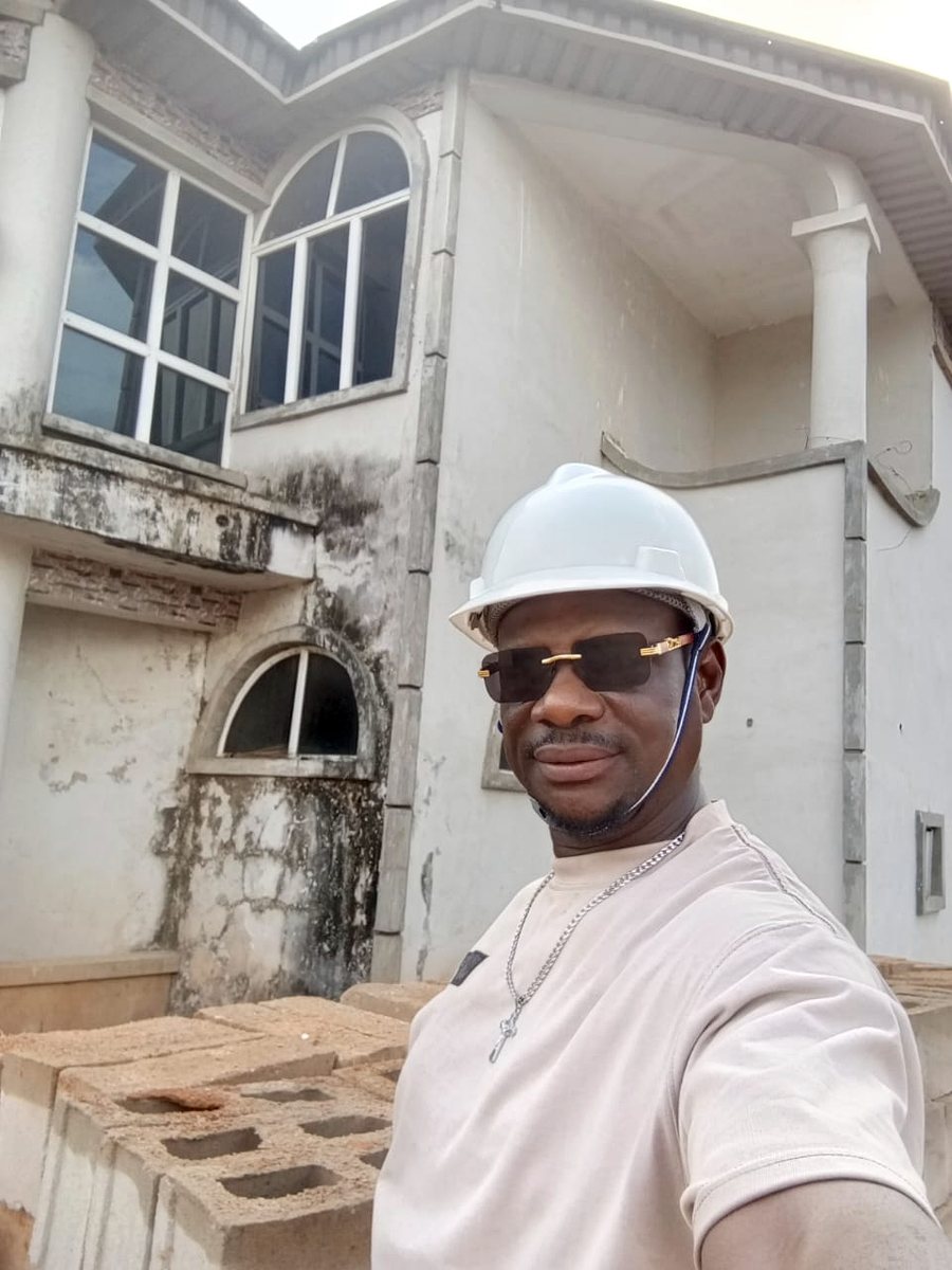 Engr. Tony K. Erhunse on site at the Etete GRA residence